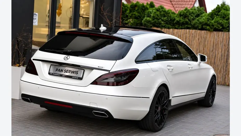 MERCEDES-BENZ CLS -