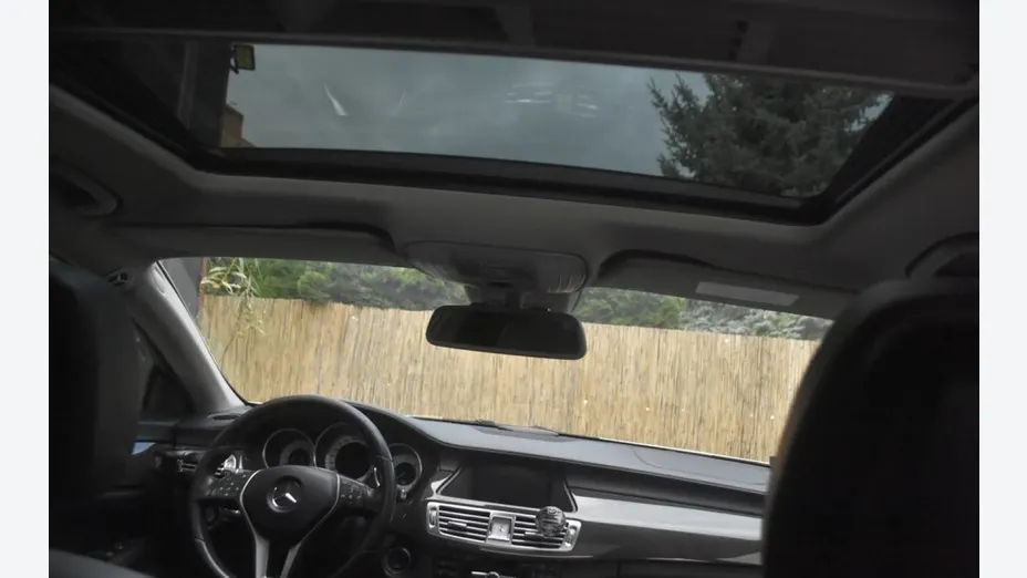 MERCEDES-BENZ CLS -