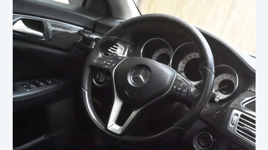 MERCEDES-BENZ CLS -