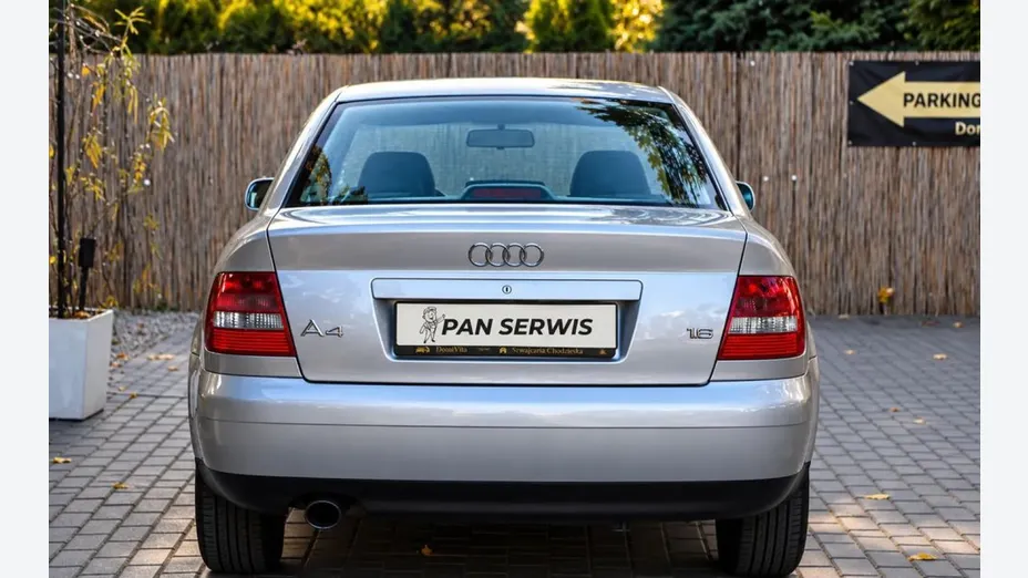 AUDI A4 -