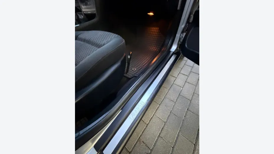 AUDI A4 -
