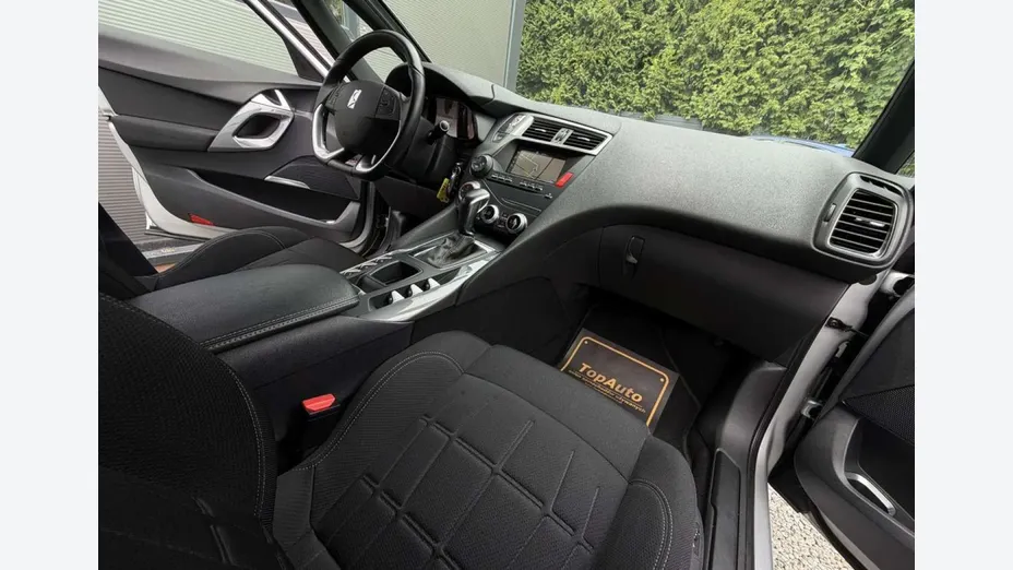 CITROEN DS5 -