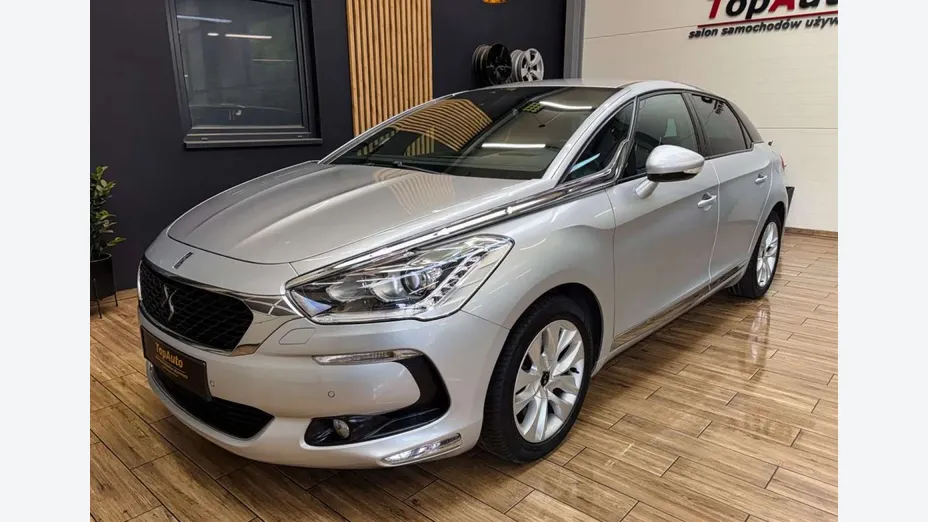 CITROEN DS5 -