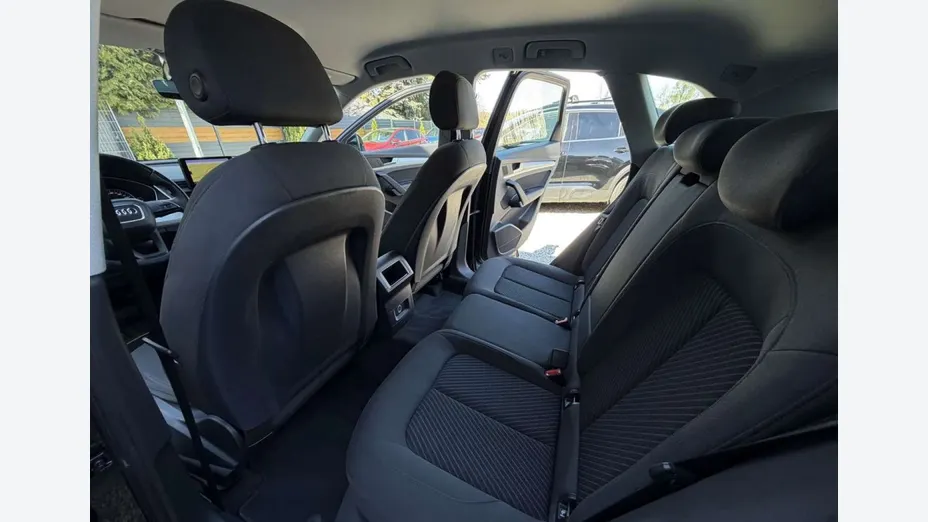 AUDI Q5 -