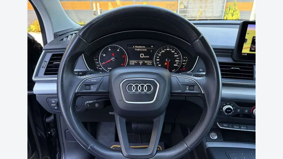 AUDI Q5 -