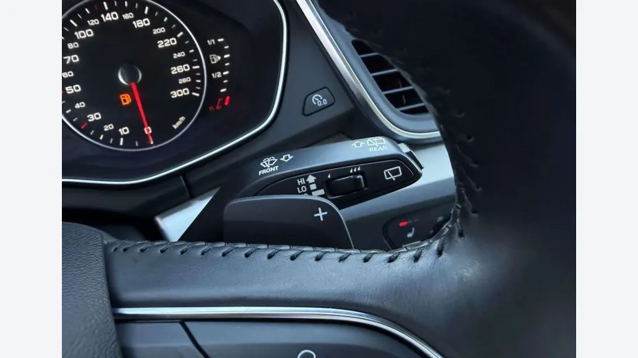 AUDI Q5 -