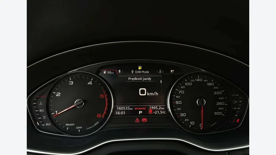 AUDI Q5 -