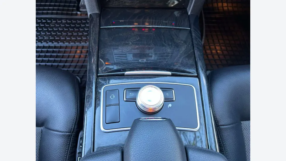 MERCEDES-BENZ E Klasa -
