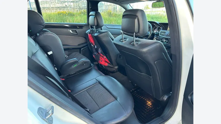 MERCEDES-BENZ E Klasa -