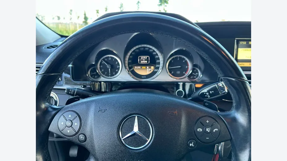 MERCEDES-BENZ E Klasa -