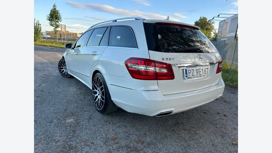 MERCEDES-BENZ E Klasa -