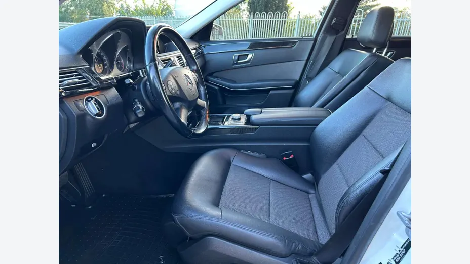 MERCEDES-BENZ E Klasa -