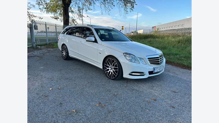 MERCEDES-BENZ E Klasa -