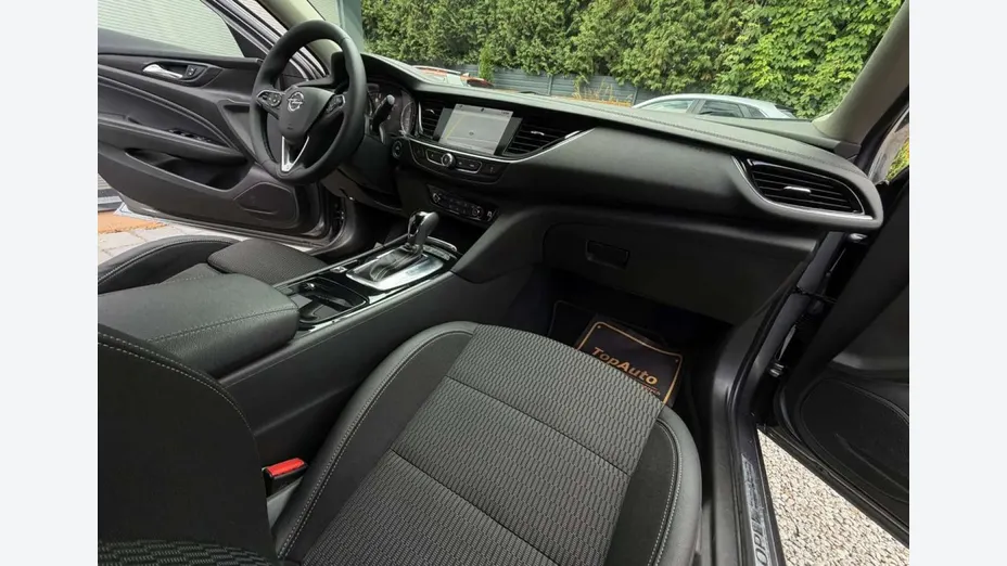 OPEL Insignia -