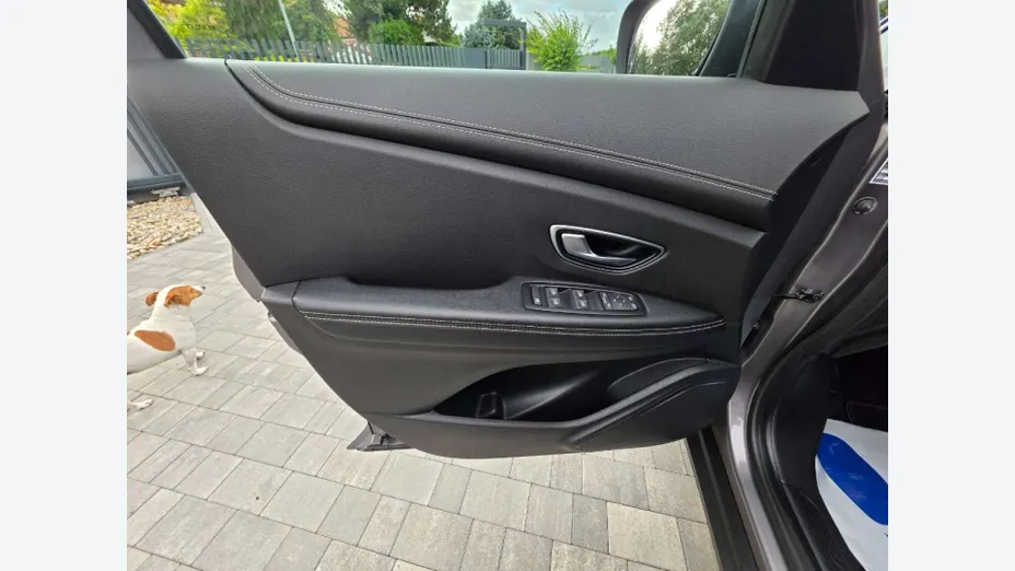 RENAULT Grand Scenic -