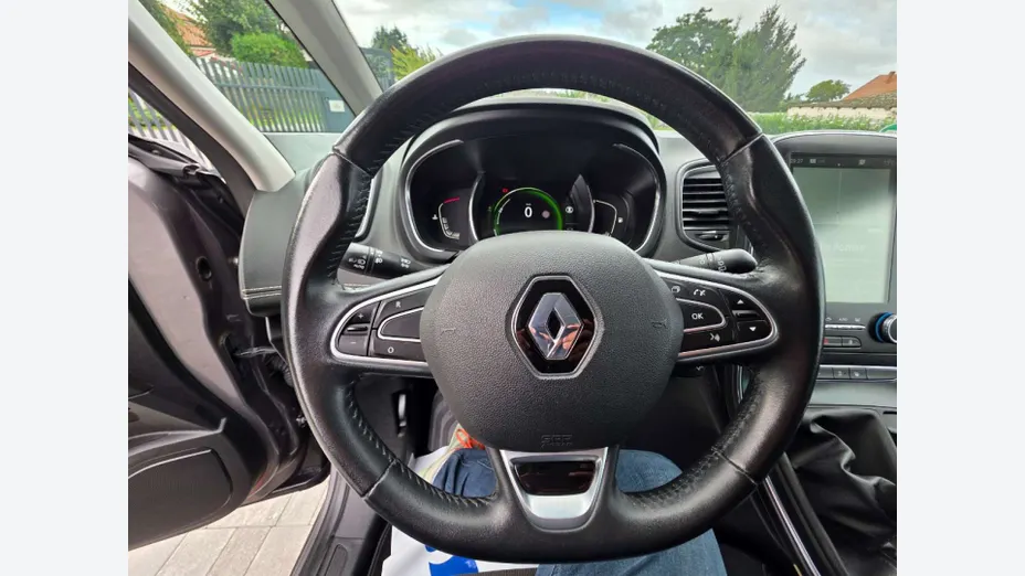 RENAULT Grand Scenic -