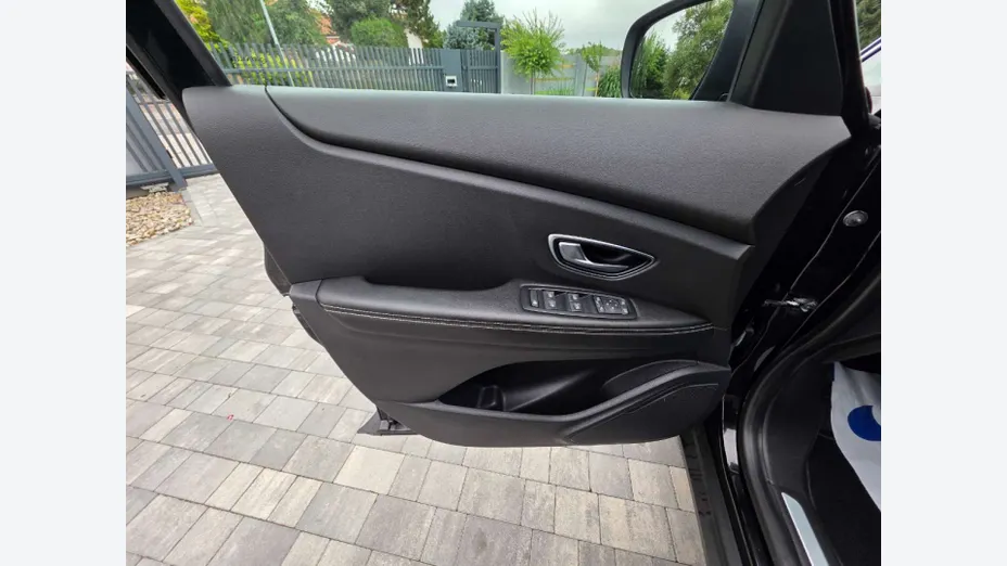 RENAULT Grand Scenic -
