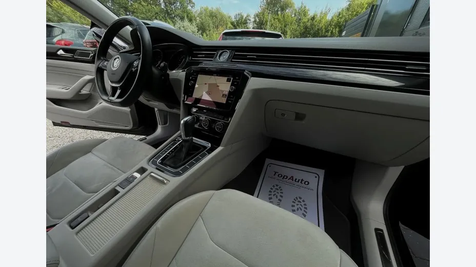 VOLKSWAGEN Arteon -