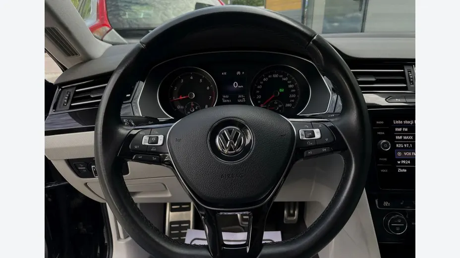 VOLKSWAGEN Arteon -