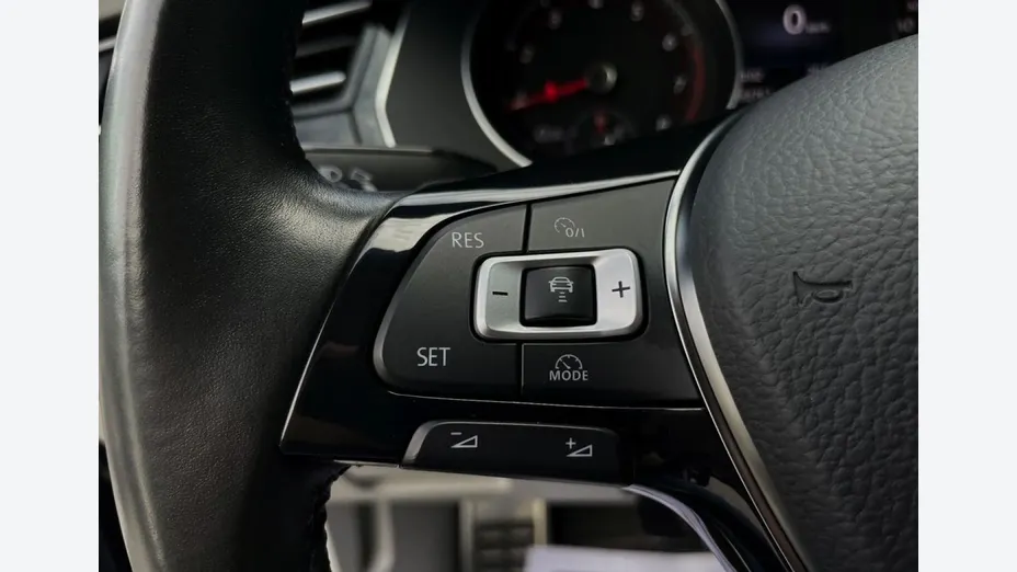 VOLKSWAGEN Arteon -