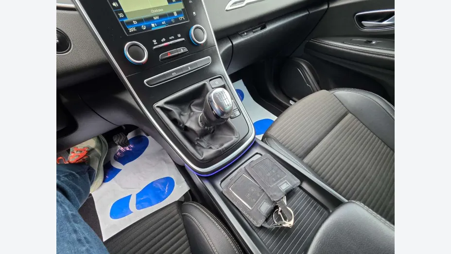 RENAULT Grand Scenic -