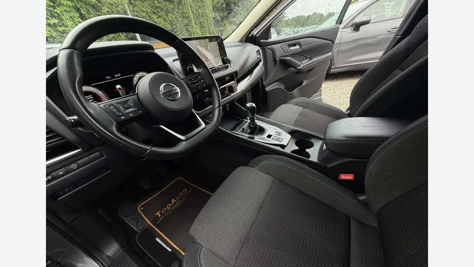 NISSAN Qashqai -