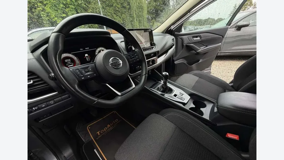 NISSAN Qashqai -