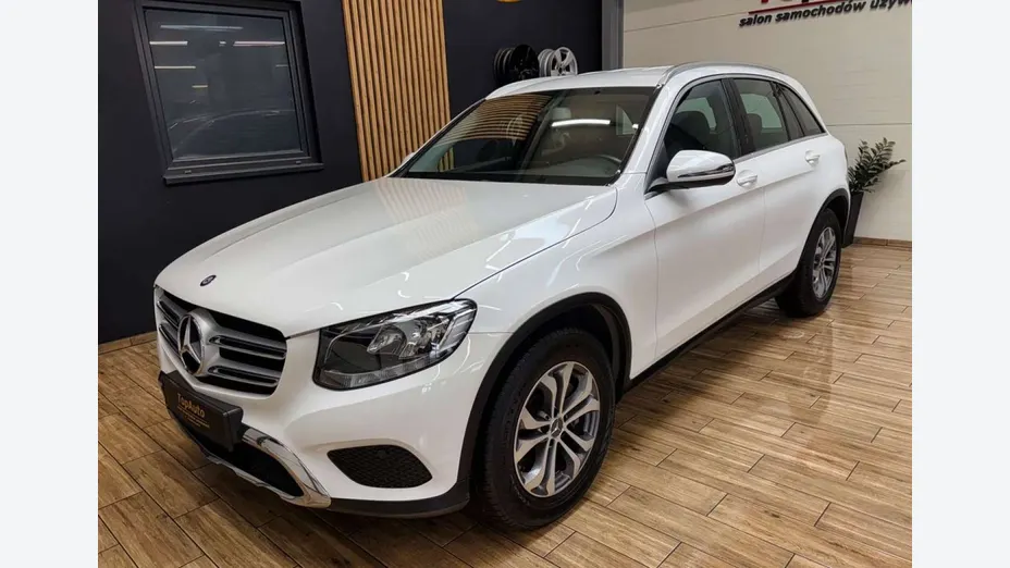 MERCEDES-BENZ GLC -