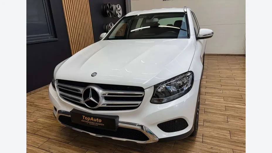 MERCEDES-BENZ GLC -