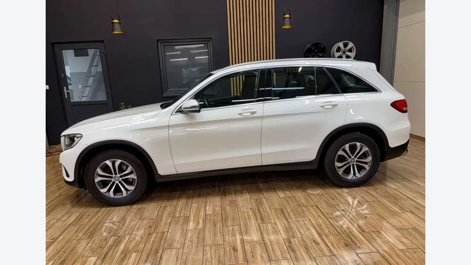 MERCEDES-BENZ GLC -