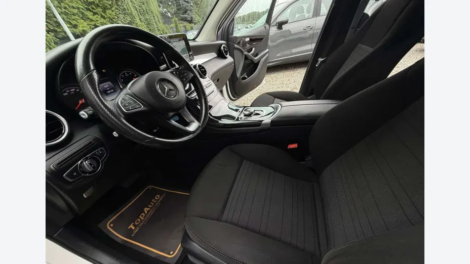 MERCEDES-BENZ GLC -
