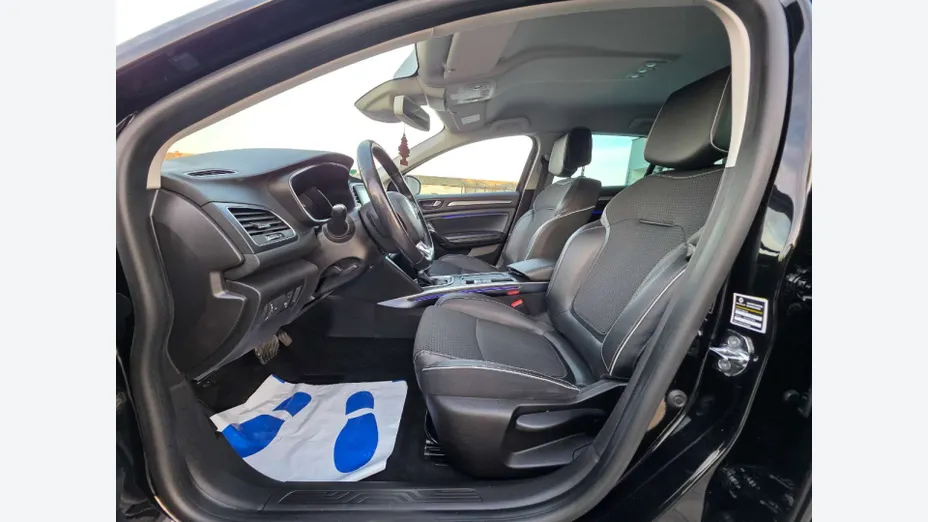 RENAULT Megane -