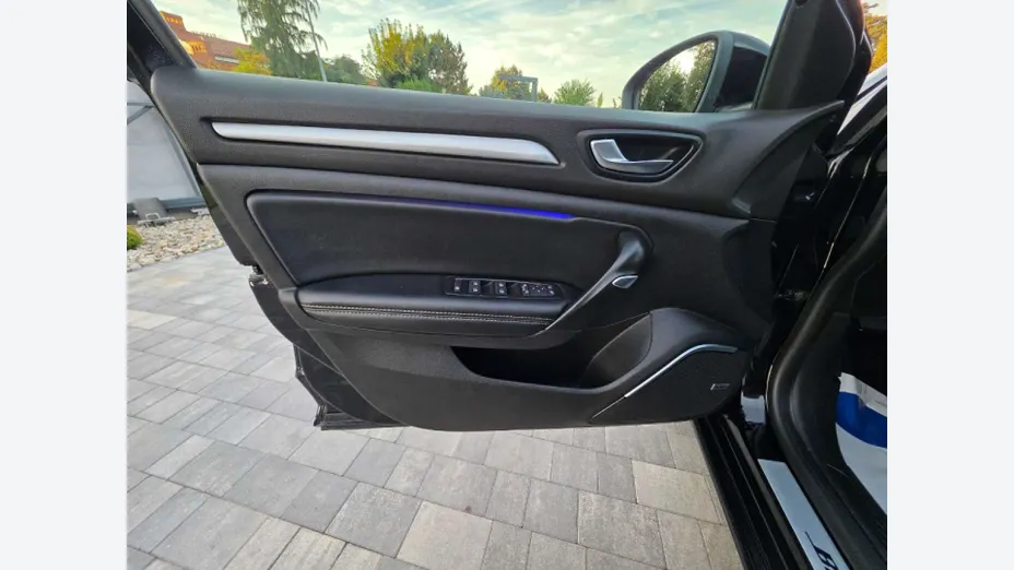 RENAULT Megane -