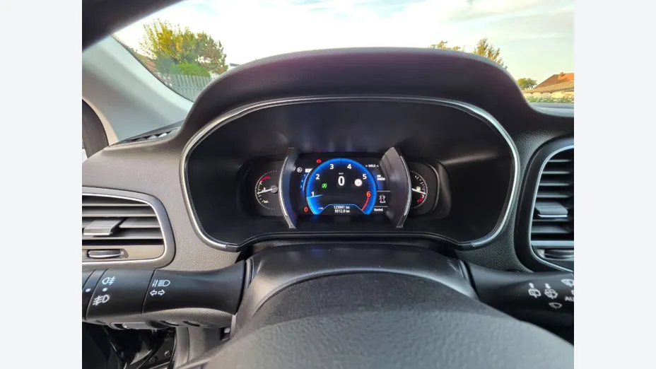 RENAULT Megane -