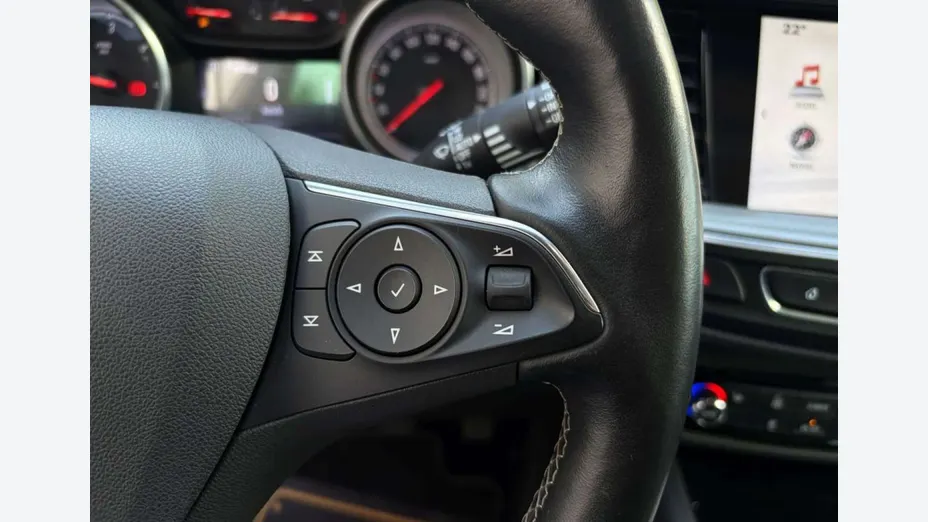 OPEL Insignia -