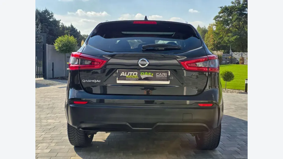 NISSAN Qashqai -