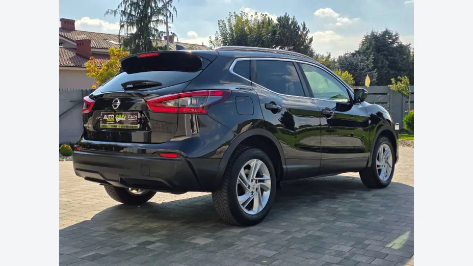 NISSAN Qashqai -