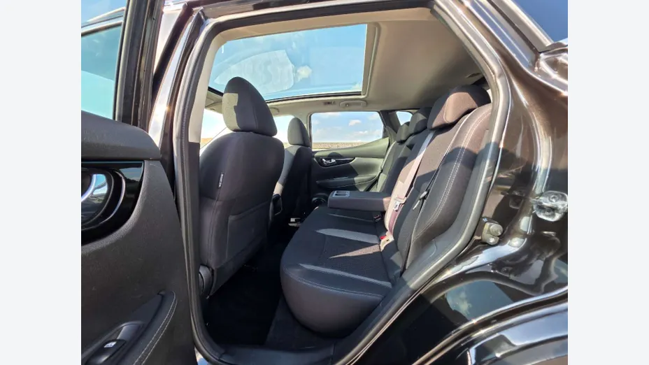 NISSAN Qashqai -