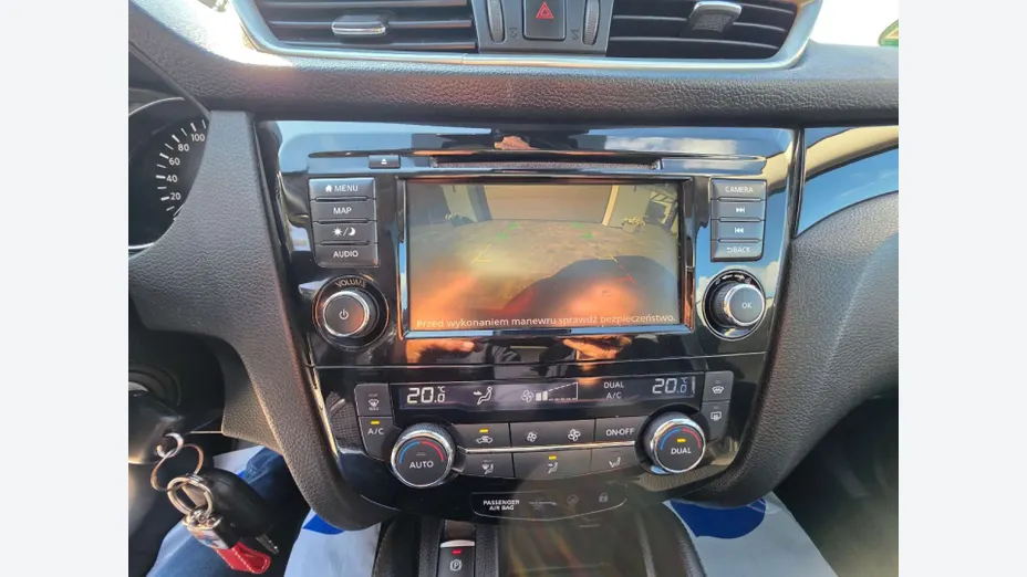 NISSAN Qashqai -
