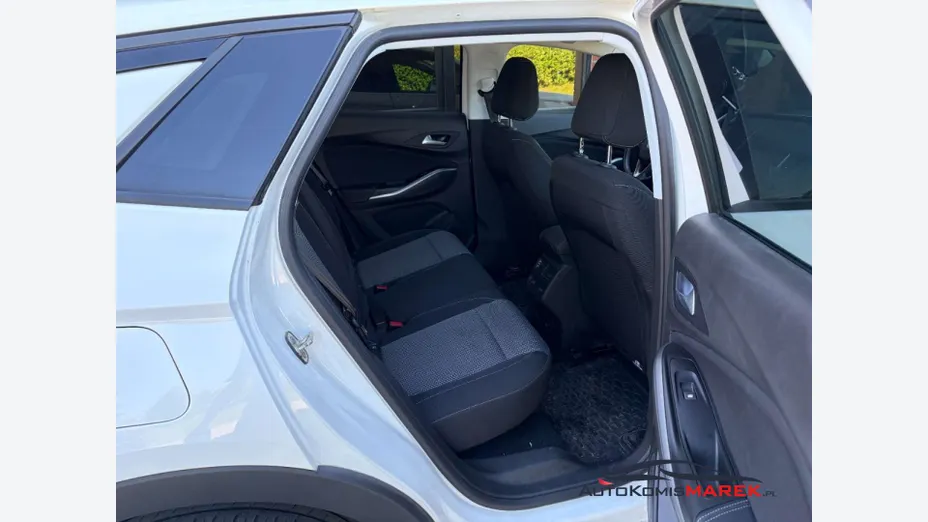 OPEL Grandland X -