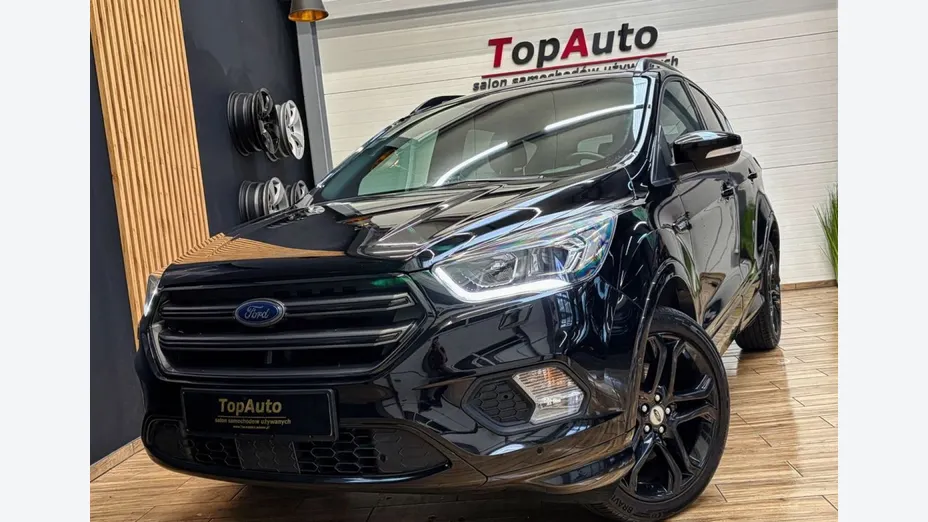 FORD Kuga -