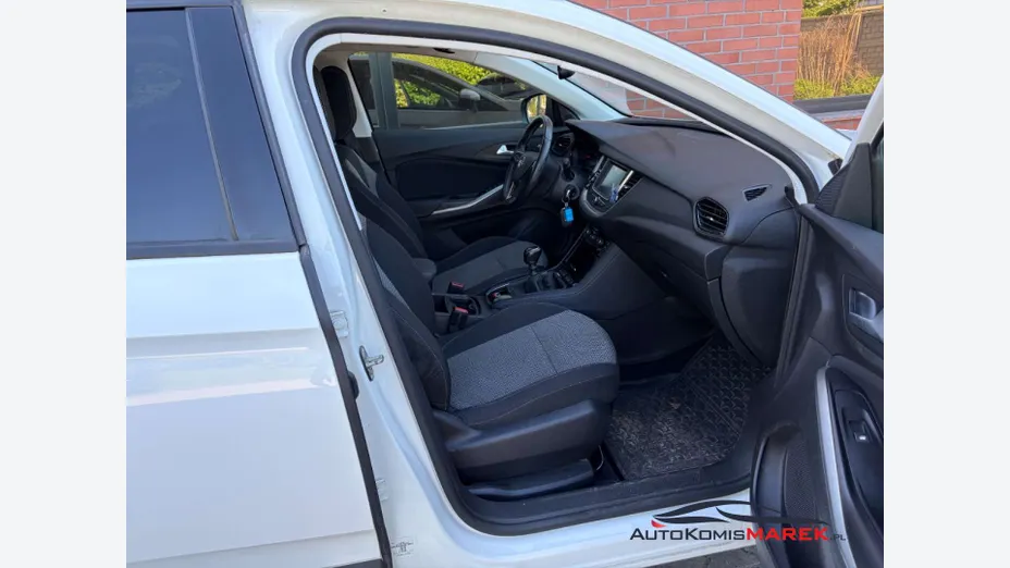 OPEL Grandland X -