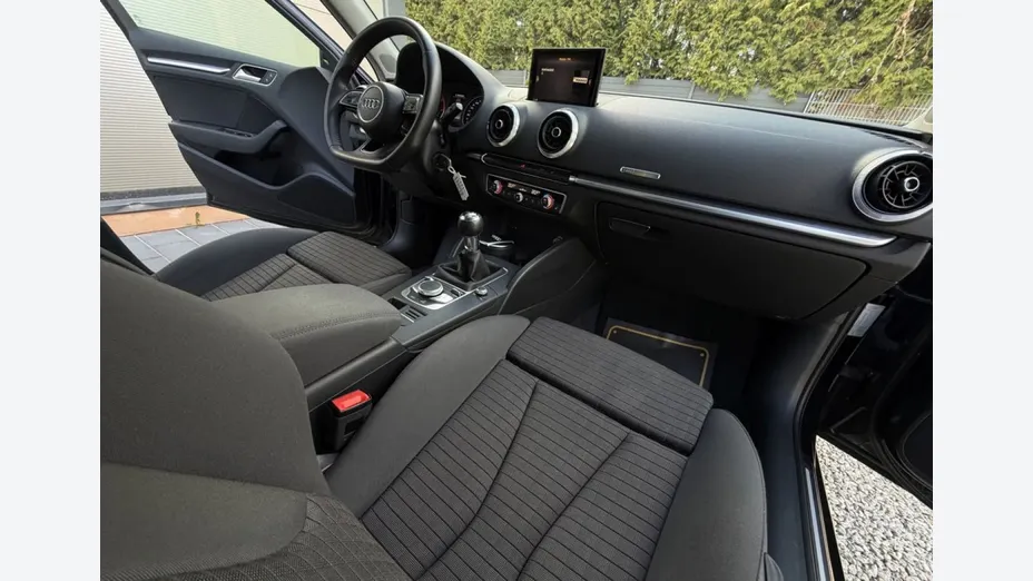 AUDI A3 Sportback -