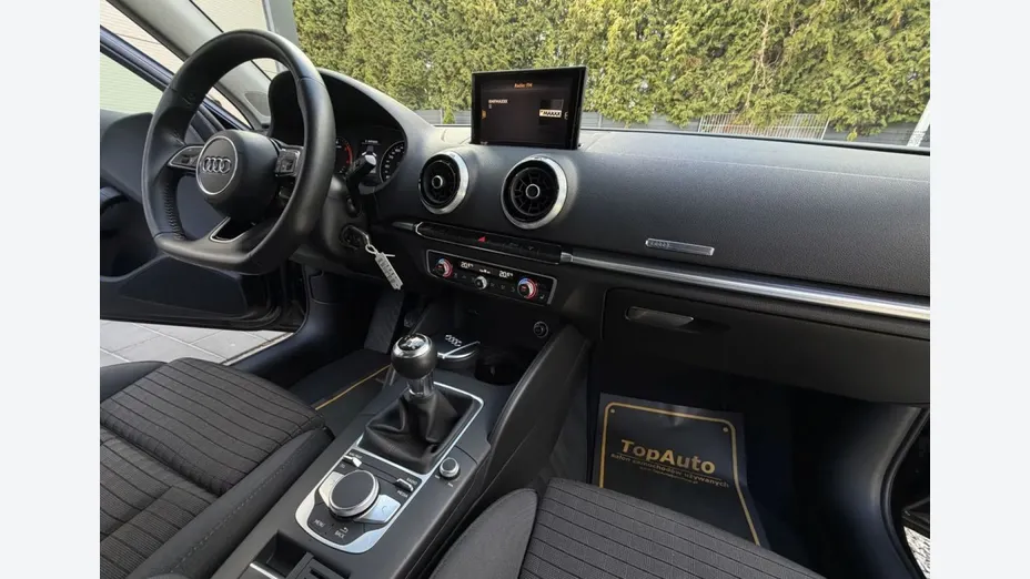 AUDI A3 Sportback -