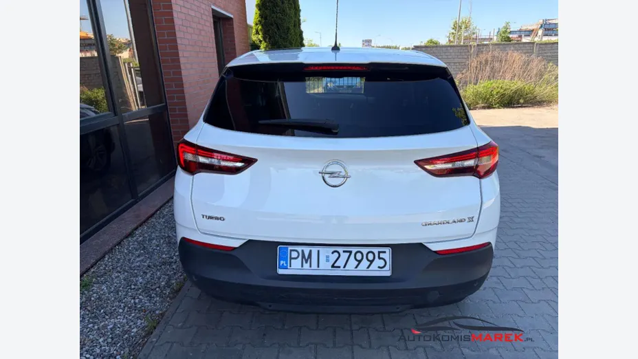 OPEL Grandland X -