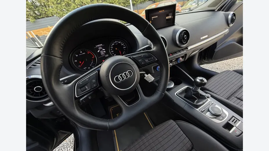 AUDI A3 Sportback -
