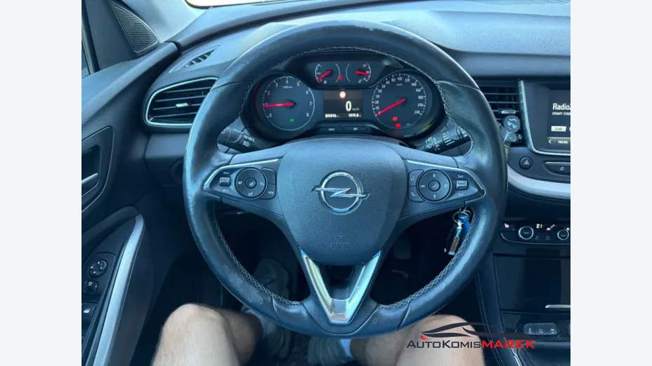 OPEL Grandland X -