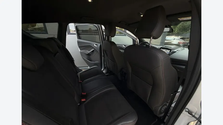 FORD Kuga -