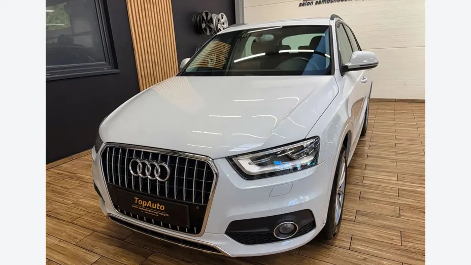 AUDI Q3 -