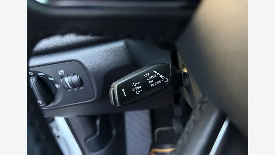 AUDI Q3 -